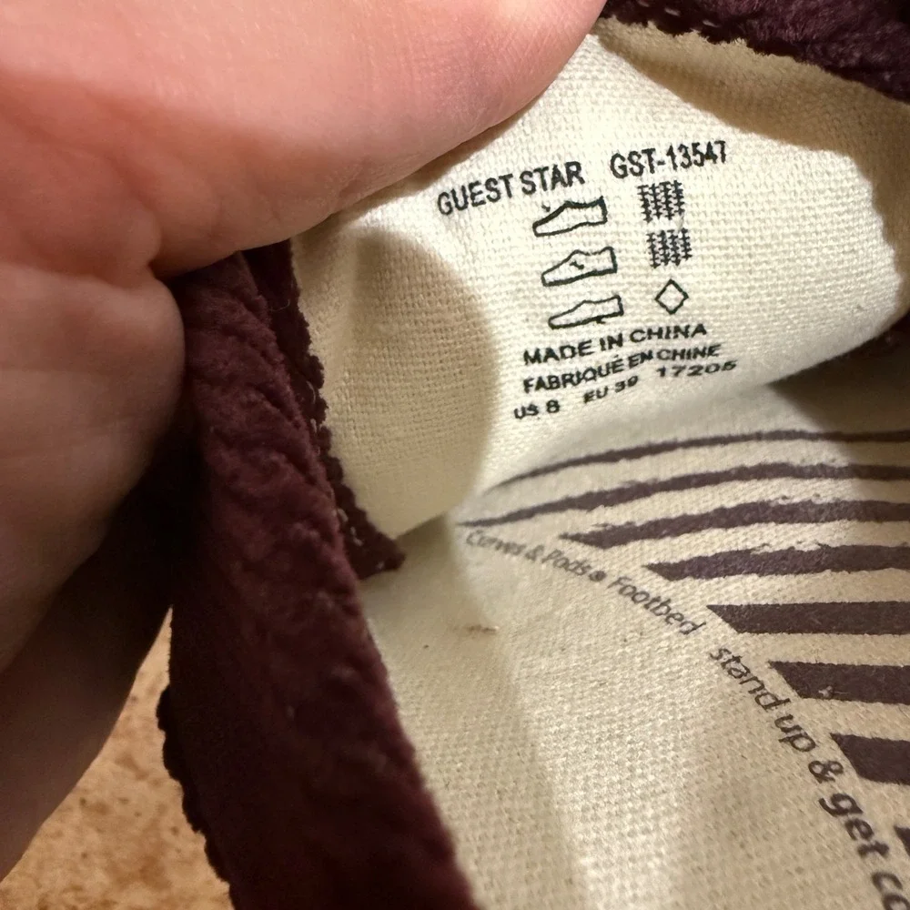 Taos Guest Star Burgundy Corduroy Sneakers Women 8 Casual Lace Up Shoes Comfort